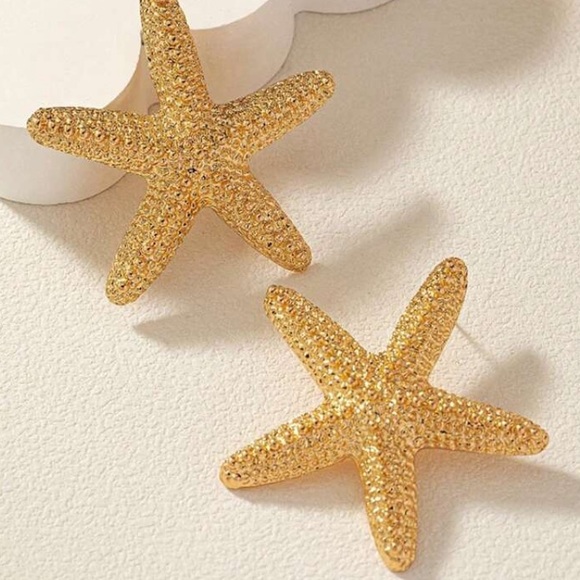 Golden Starfish Earrings - Picture 5 of 6
